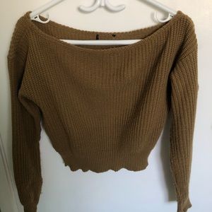 🦋OFF THE SHOULDER SWEATER🦋